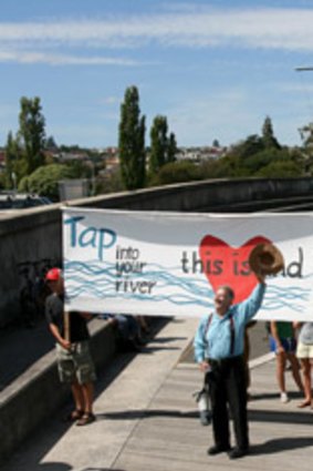 Tasmanians protest against the pulp mill.