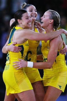 Madi Robinson, Kimberley Ravaillion and Renae Hallinan rejoice after Australia won the gold medal at the Glasgow games, defeating New Zealand by a big margin.
