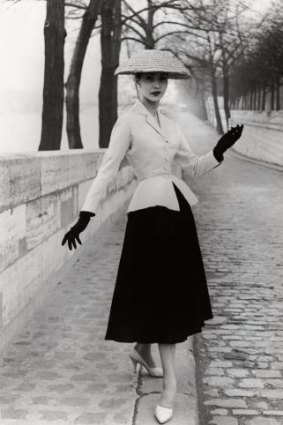 Christian Dior Bar Suit, 1947.