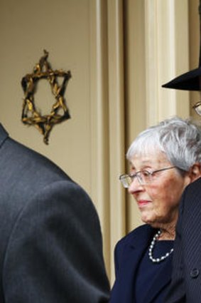 Lady Anna Cowen and Rabbi Dr Shimon Cowen leave the service.