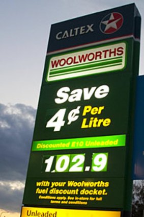 Woolworths is taking on Coles' latest petrol campaign.