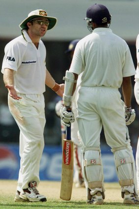 Michael Slater confronts Rahul Dravid in 2001.