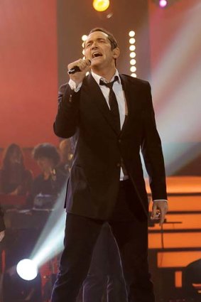 Darren Percival performs on <i>The Voice</i>.