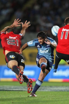 No cigar ... Piri Weepu of the Blues misses with his match-winning attempt at drop goal.
