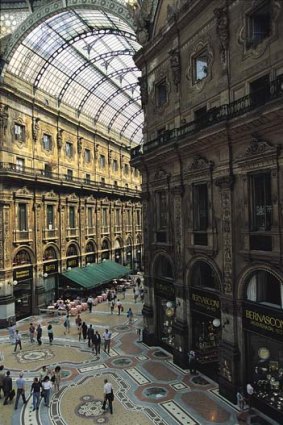 Glamorous shopping mall ... Galleria Vittorio Emmanuelle II.
