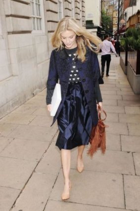 The rough with the smooth: Donna Air in damask, knitted and taffeta navy.