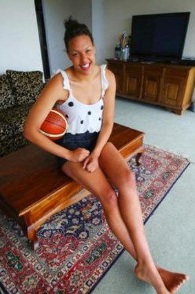 Liz Cambage has been setting the WNBL scene alight with the Bulleen Boomers and has set her sights on taking on the world.