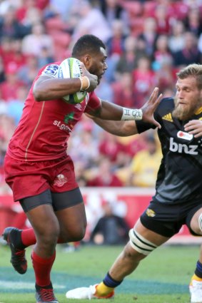 Samu Kerevi fends off Brad Shields on his way to the tryline.