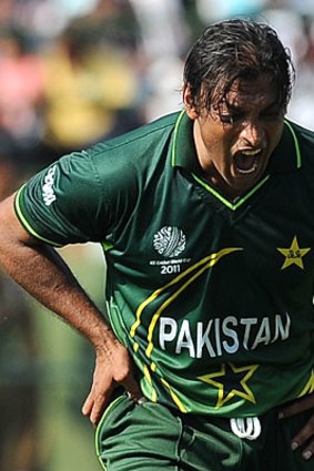 Shoaib Akhtar is disgusted after Kamran Akmal dropped a sitter against New Zealand.