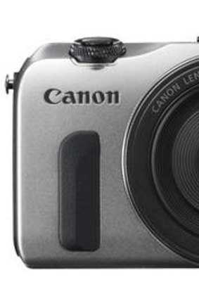 Canon EOS M.