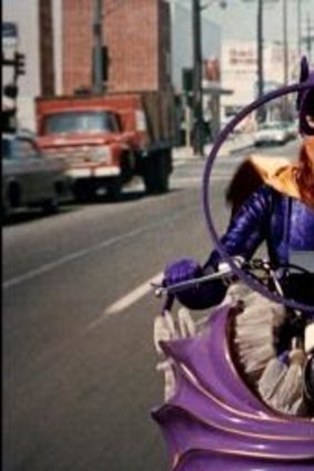 Yvonne Craig, Actress Who Played Batgirl, Is Dead at 78 - The New York Times