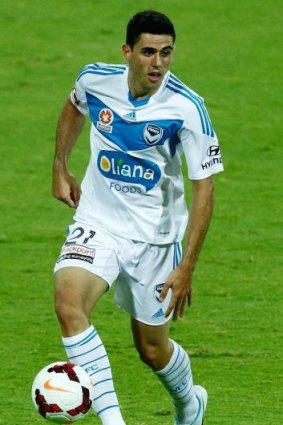 Tom Rogic turns out for Melbourne Victory.
