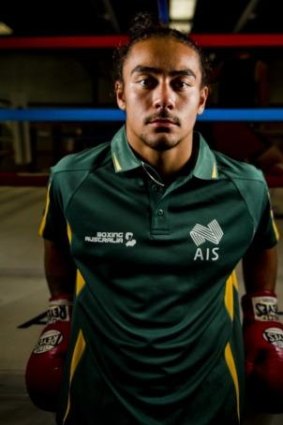 Boxer Satali Tevi-Fuimaono training at the AIS for the World Youth Championships.