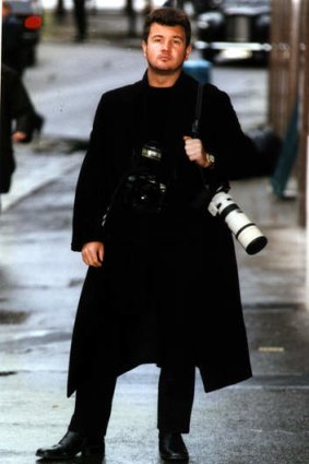 Just papping out … Lyons at work on the streets of London in 1992.