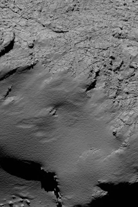 An image captured by Rosetta of Comet 67P/Churyumov-Gerasimenko from an altitude of about 5.7 km during the spacecraft's final descent.