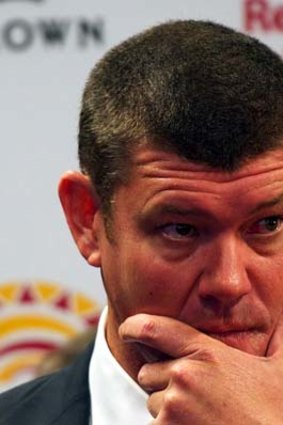 The government has backed the hotel and casino plan of James Packer.
