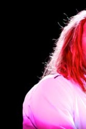 Tim Minchin rounded off a day of contemporary music in the blistering heat in the Domain.