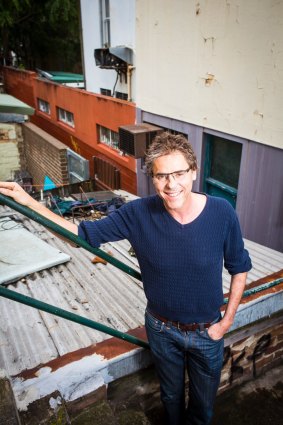 The Whitlams lead singer Tim Freedman wants to see more Sydney pubs shun pokies.