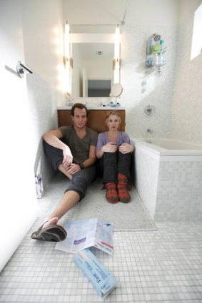 Will Arnett and Christina Applegate discover the trials of parenthood in <i>Up All Night</i>.