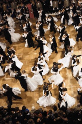 Shall we dance ... a waltz at the Vienna Opera Ball.