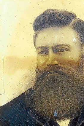 Ned Kelly: Owed a "decent burial".