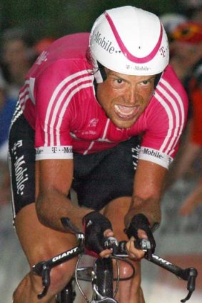 German rider Jan Ullrich during the ninth and last stage of the 70th "Tour de Suisse" cycling race in Bern in 2006.