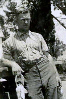 Babe Curran after a fishing trip on the Murrumbidgee, c. 1948