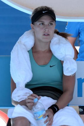 Eugenie Bouchard cools off during her loss to Li Na.