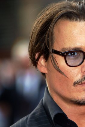 Johnny Depp has said sorry after joking in Britain about assassinating President Trump.