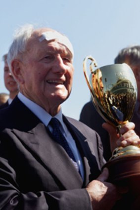 George Hanlon after Diatribe's Caulfield Cup win in 2000.