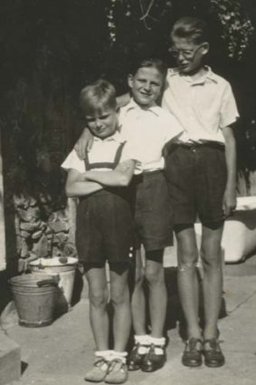 Murray (middle) with brothers Joe and Andrew.