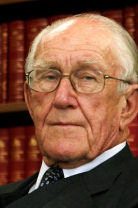 Malcolm Fraser: 'There ought to be a proper investigation.'