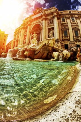 Trevi Fountain, Rome, Italy.
