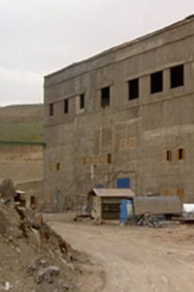 US intelligence officials believe this is a Syrian nuclear reactor built with North Korean help.