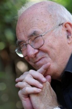 Clive James in 2007.