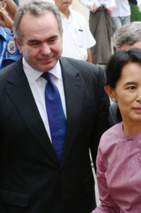 Aung San Suu Kyi with US Assistant Secretary of State Kurt Campbell.