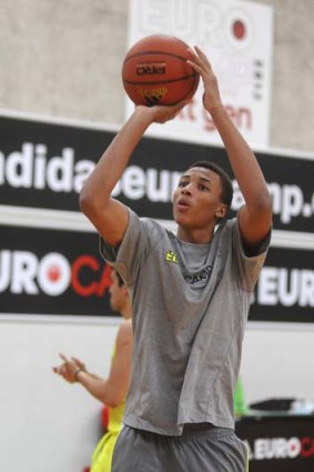 Dante Exum remains undecided about whether to enter the draft in 2014 or play US college basketball and allow himself more time to mature.