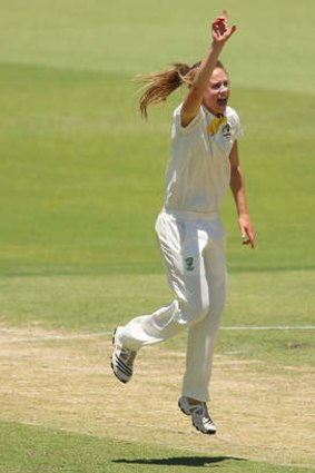 Ellyse Perry takes a wicket in Perth.