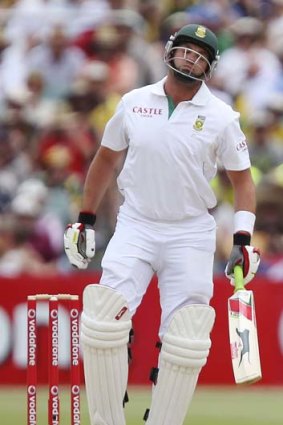 Jacques Kallis is in obvious discomfort during his knock of 58.