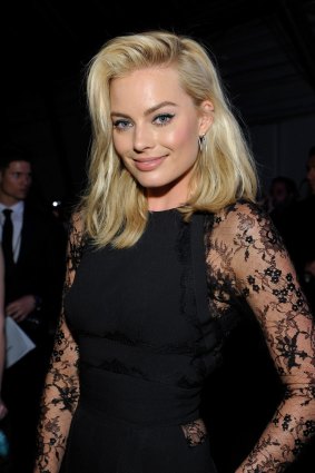 Actor Margot Robbie will present at the Oscars.