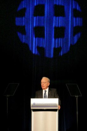 News Corp Limited executive chairman Rupert Murdoch delivers a speech at the AGM in 2004.