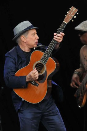 Here's to you: Paul Simon continues to captivate audiences at 71.
