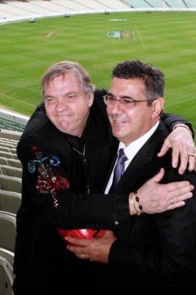 Meat Loaf and Andrew Demetriou at the MCG yesterday.