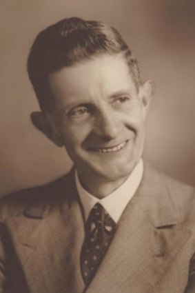 Portrait of Arthur William Upfield, ca. 1930 (pic by Austin Murcott Studios)  