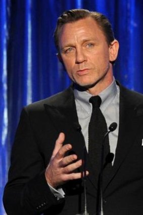 Private conversation: Actor Daniel Craig was asked by Jude Law on the phone about an alleged affair with Law's then girlfreind Sienna Miller.