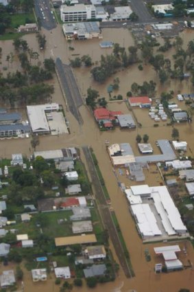 ‘‘There’s a whole lot of water to come’’ ...  floods in Dalby in Queensland.