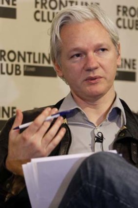 ''If I thought I could switch this dickhead off without getting done I don't think I'd have too much of a problem.'' &#8230; Stratfor's Chris Farnham on Assange.