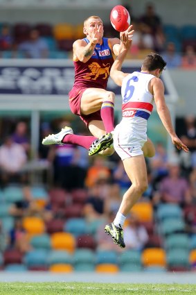 Brisbane's Mitch Robinson has extended his contract with the club.