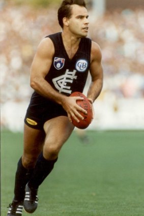 Greg Williams in action for Carlton in 1993.