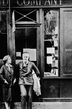 Hemingway with Sylvia Leech outside her bookstore in 1928.